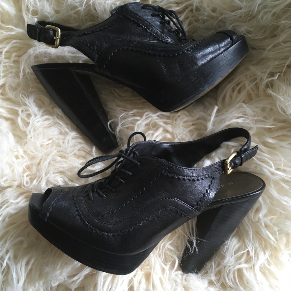 NINE WEST black leather peep toe platform slings